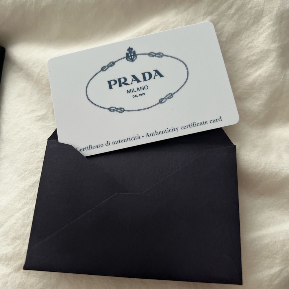 Prada wallet made in Italy - Picture 9 of 9